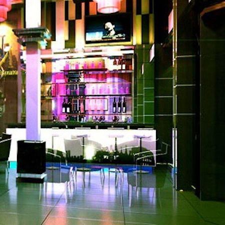 Nana Hotel Bangkok Esterno foto